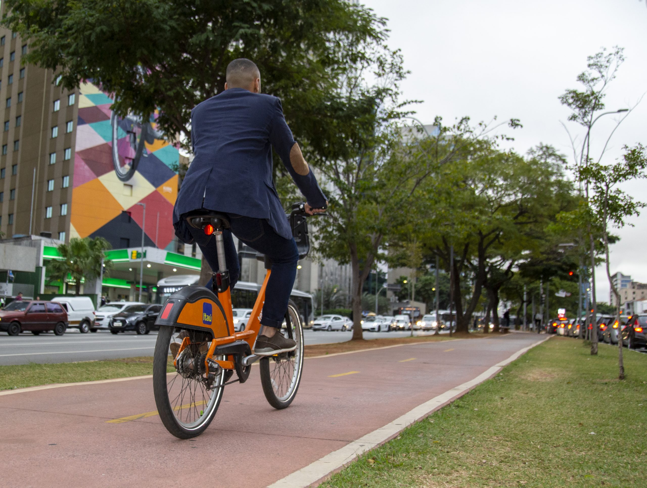 Dia do Ciclista - dicas para andar de bicicleta nas grandes cidades